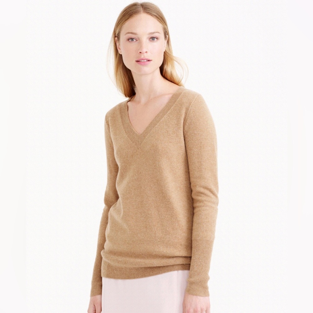 J. Crew 100% Cashmere V-Neck Sweater Long Sleeve Flaw on right cuff pictured XS
